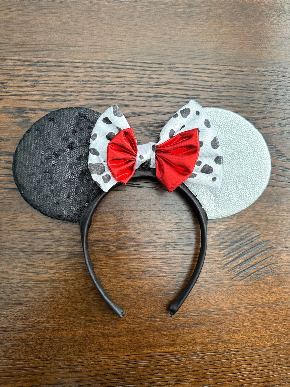 NWOT Disney Villain CRUELLA DE VILLE 100th Anniversary Mickey Ear Headband